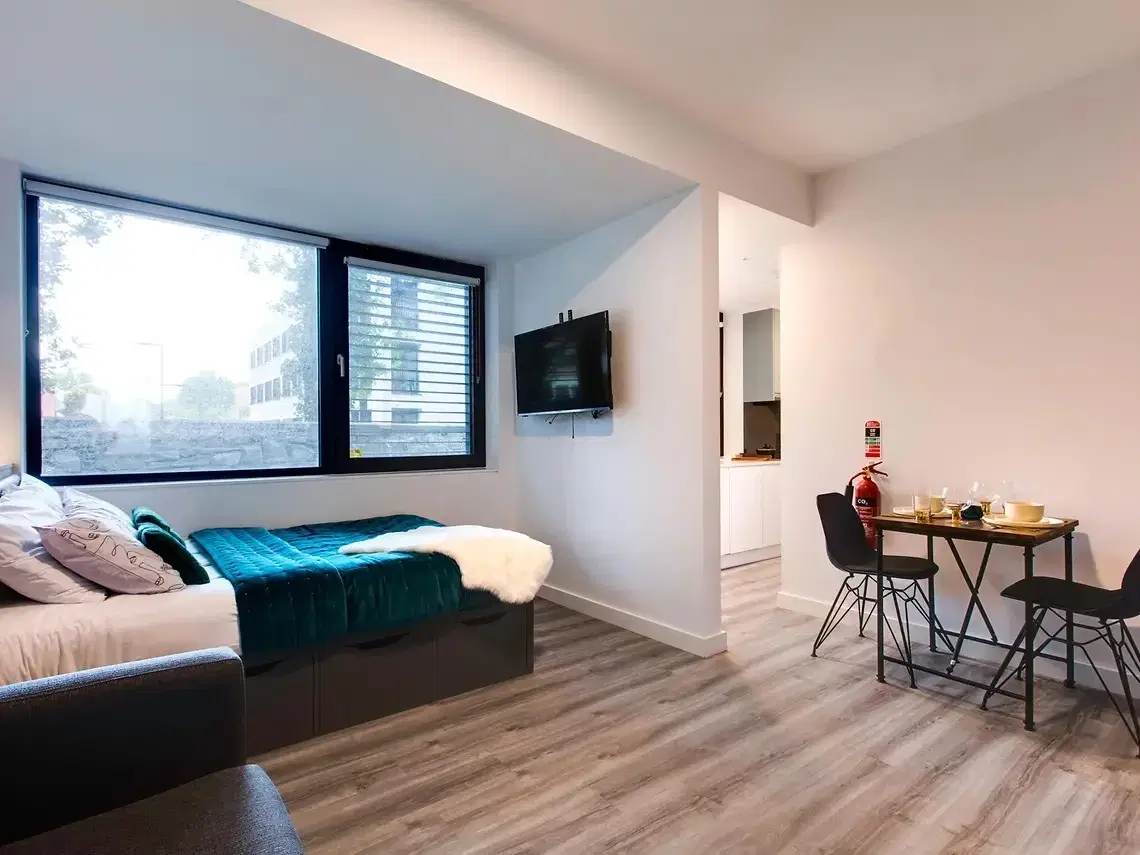 Yugo Highfield Park, Dublin – Premium Studio