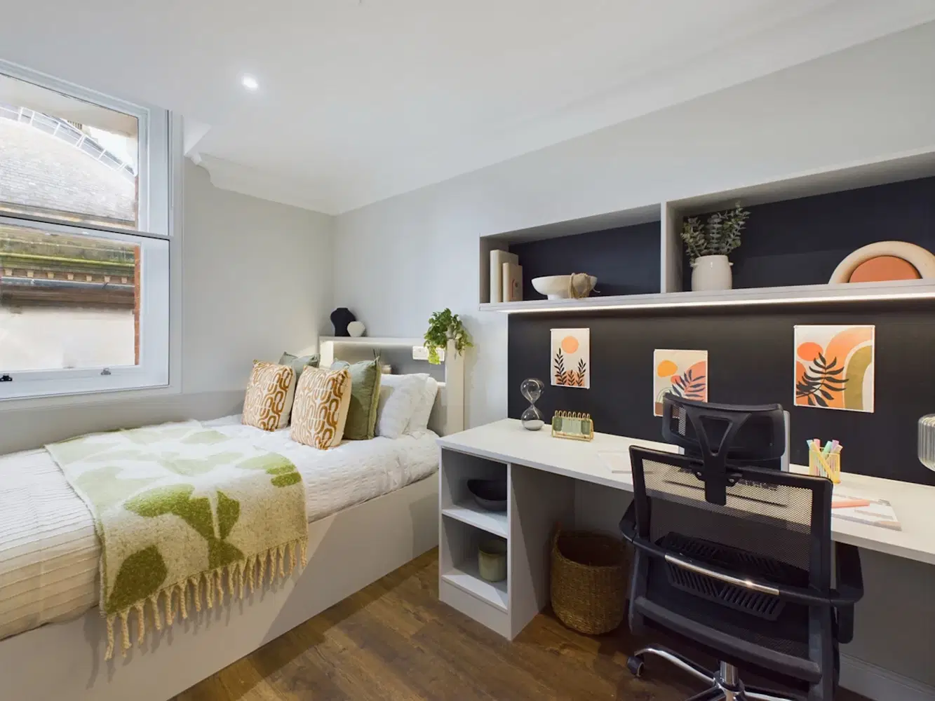 26 Great George Street, Leeds – Classic Plus Studio
