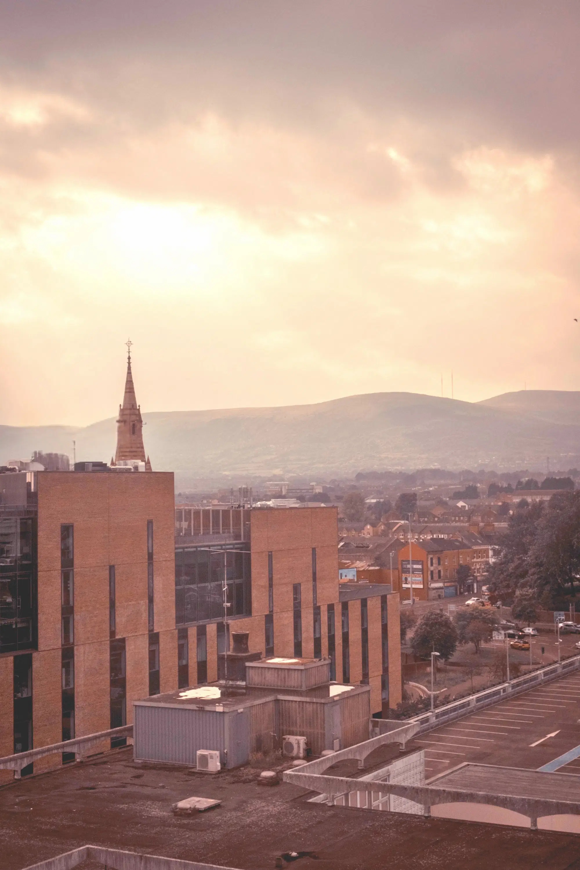 The Edge, Belfast – Exterior