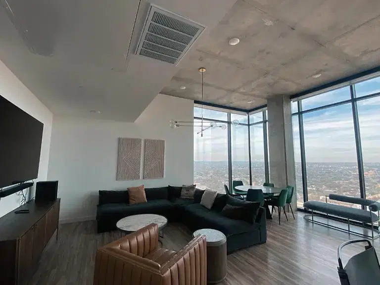 Yugo Austin Waterloo, Austin – 5 Bed, 5 Bath Penthouse