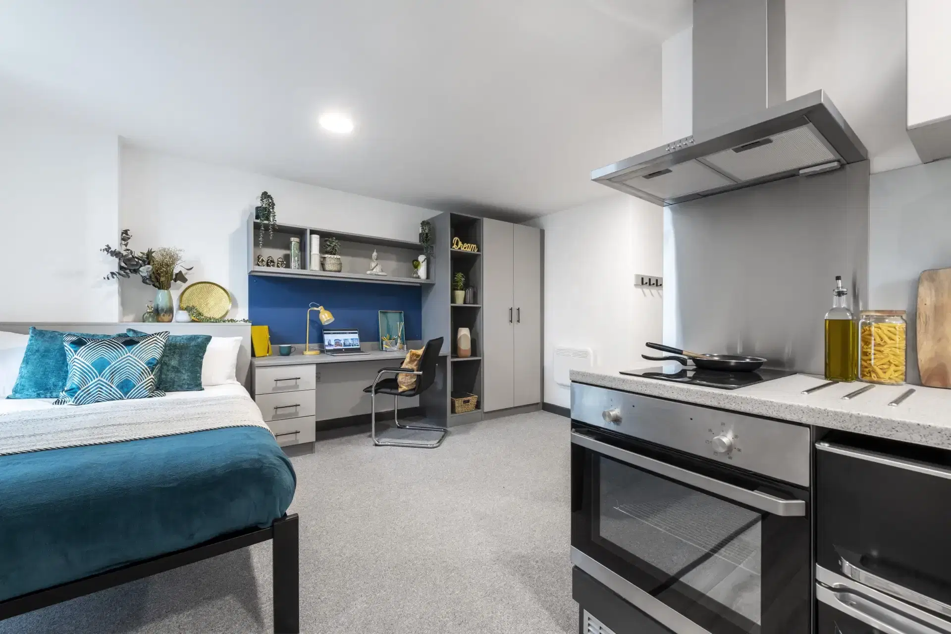 Compass, Birmingham – Gold Studio