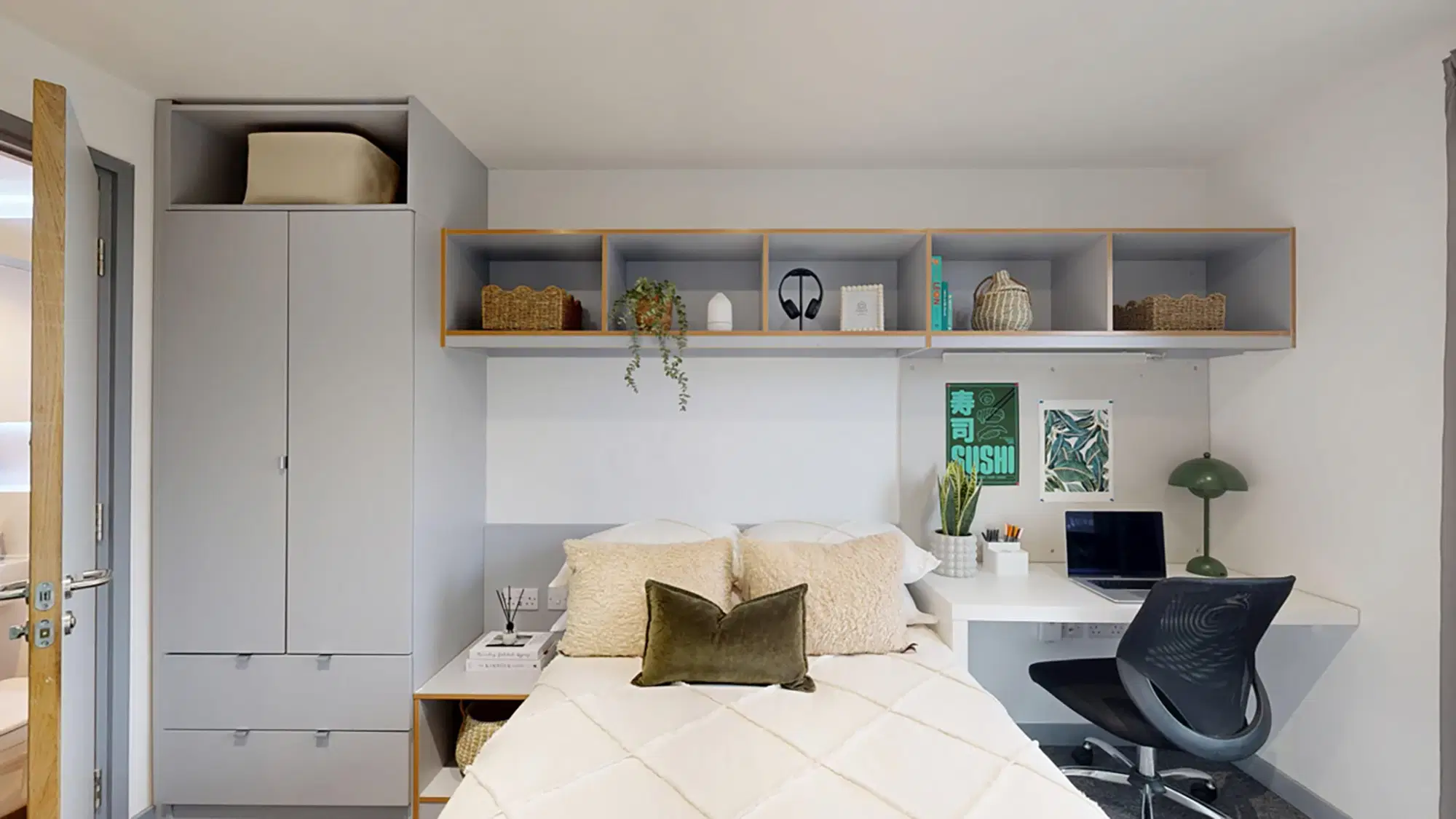 Graystacks, Nottingham – Canal View - En-Suite