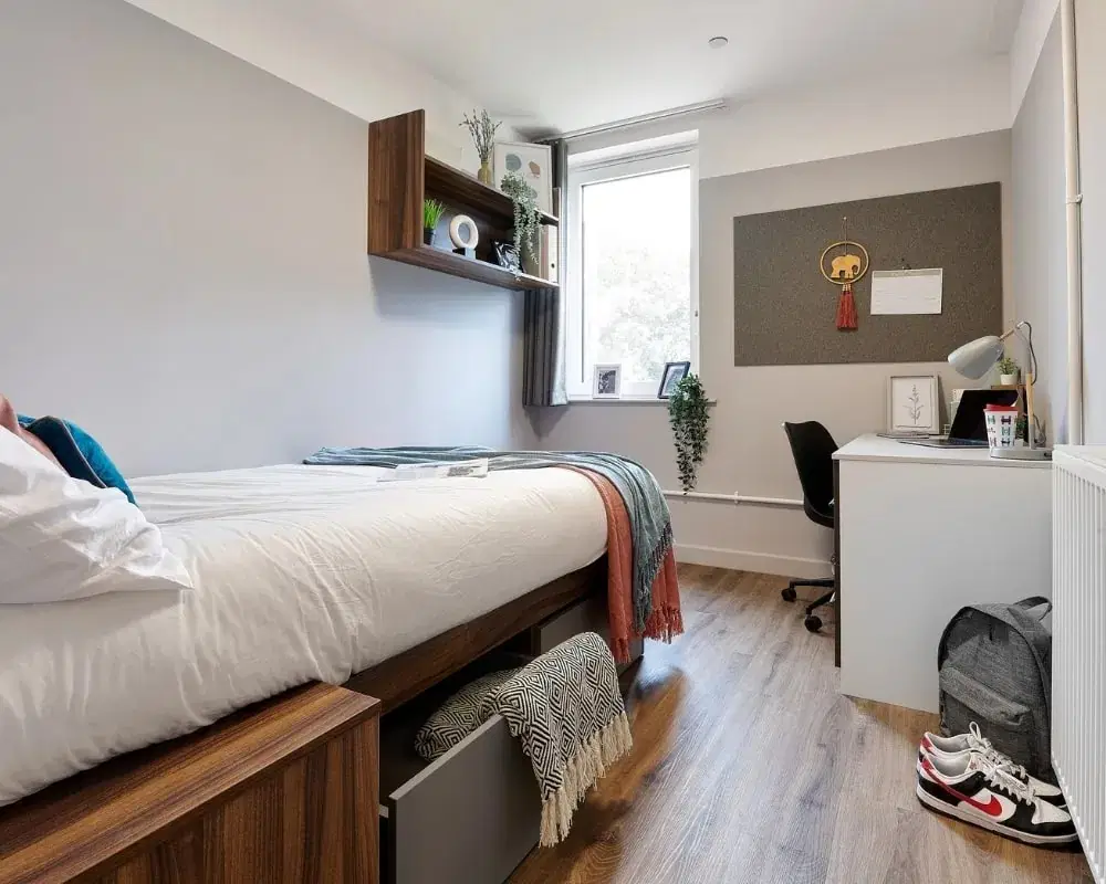 The Helix Wembley, London – Bronze En-suite