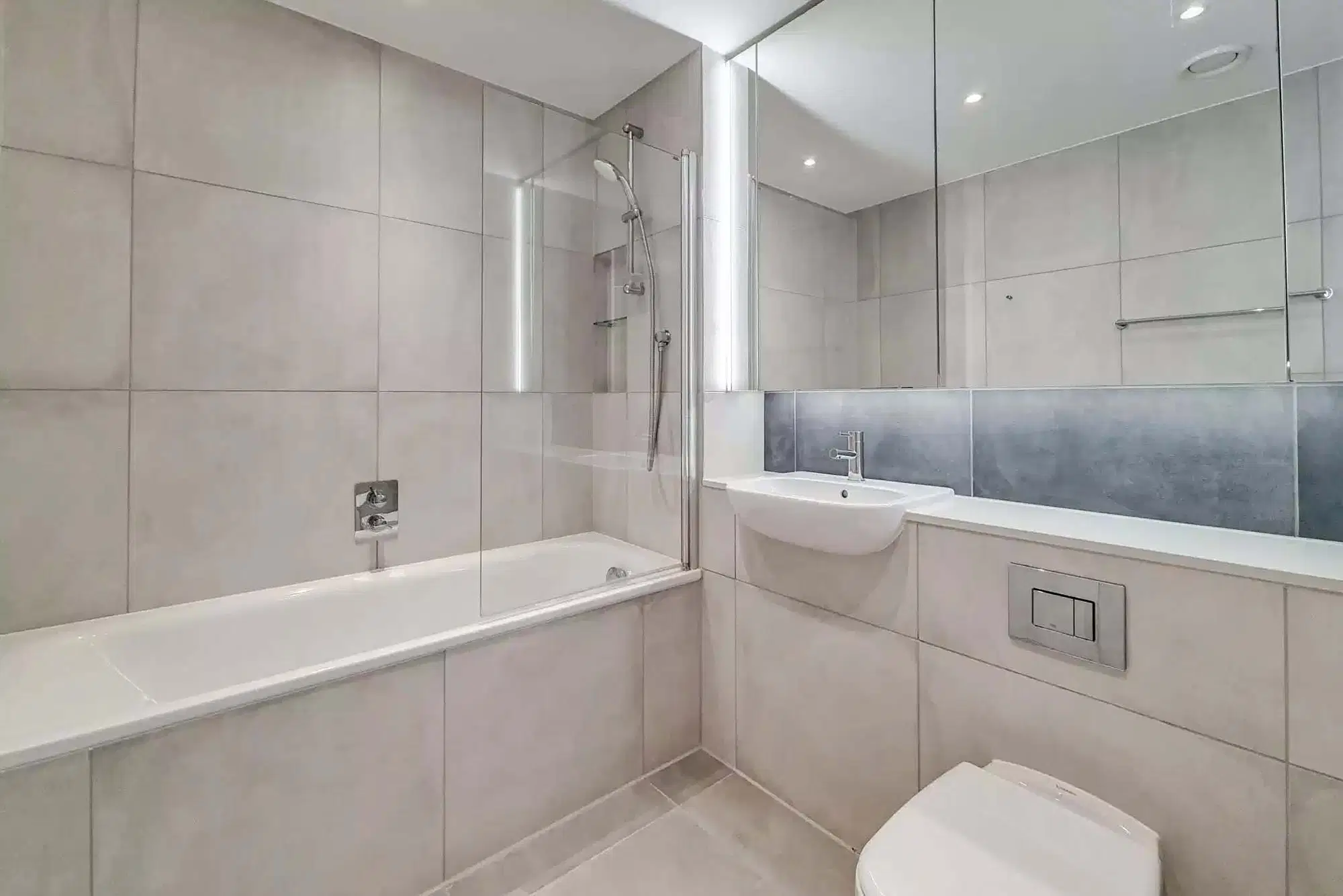 Landsby, London – Bathroom