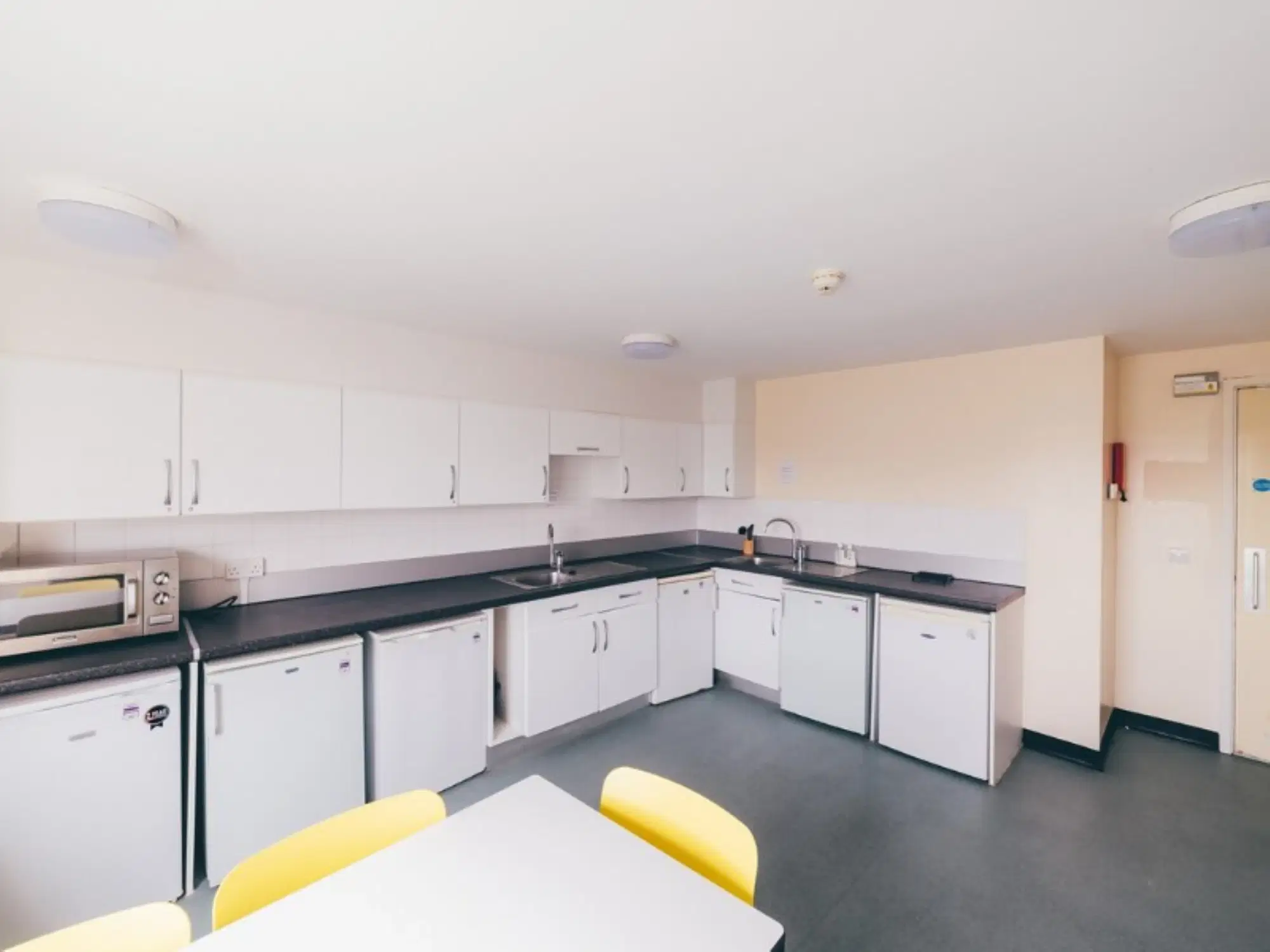 Collegiate University Quays, Colchester – Kitchen