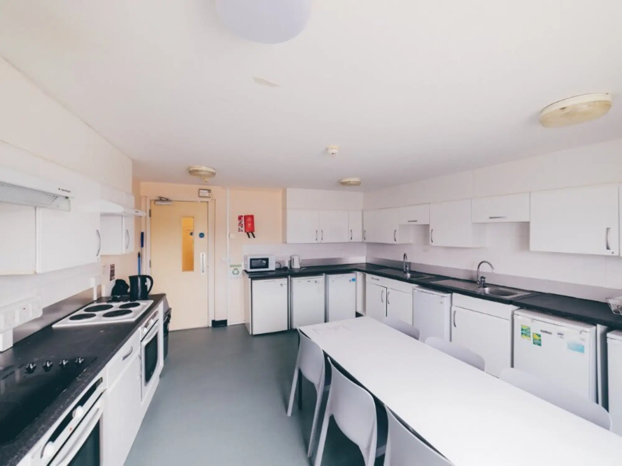 Collegiate University Quays, Colchester – Kitchen
