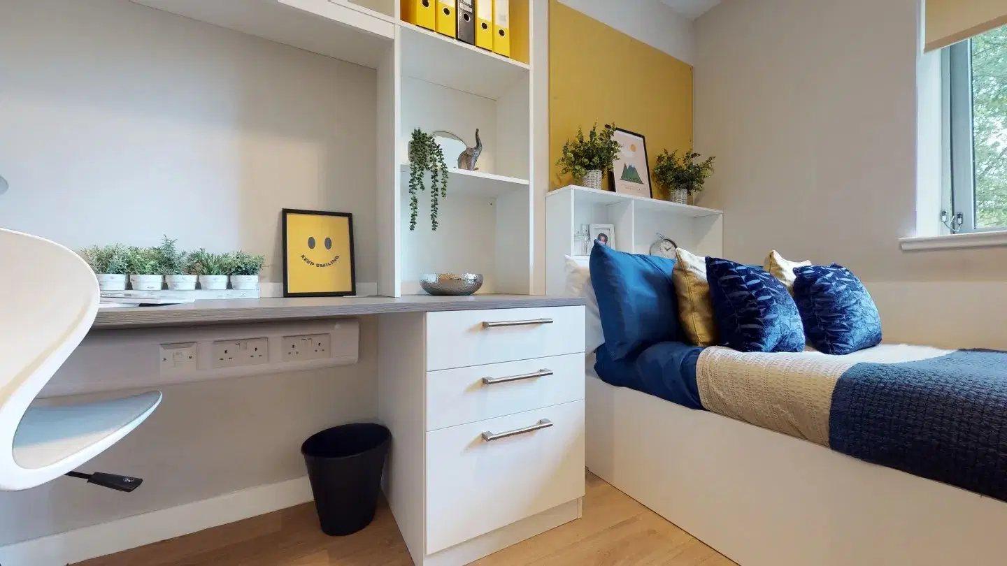 Centro House, Stirling – 6 Bed Accessible En Suite