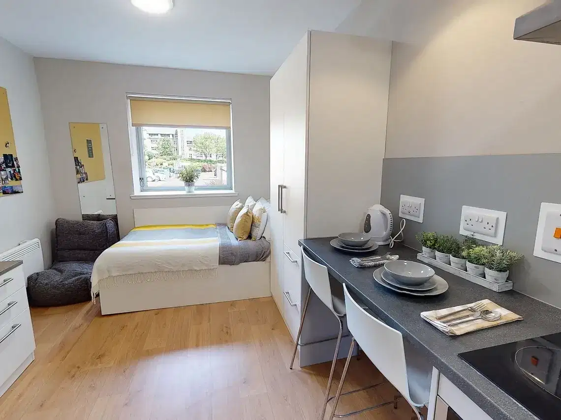 Centro House, Stirling