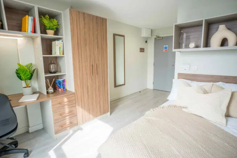 The Toybox, Birmingham – En Suite Cluster Premium 3 Bed