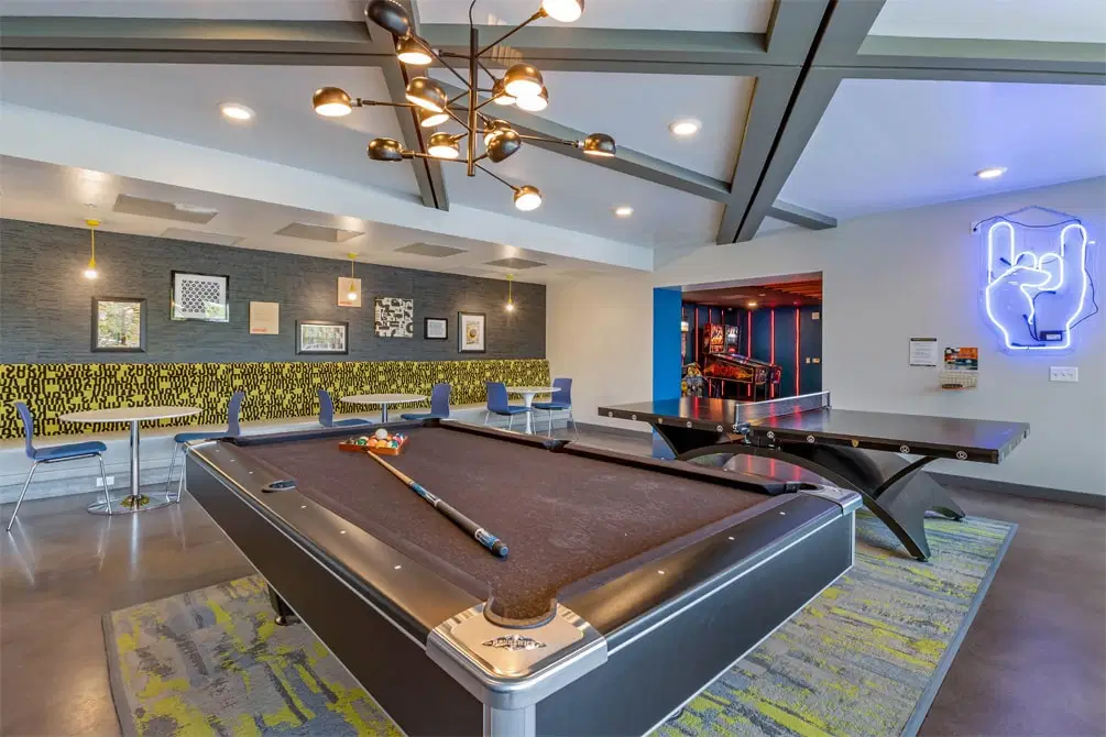 Rise At Riverfront Crossings, Iowa City – Amenities