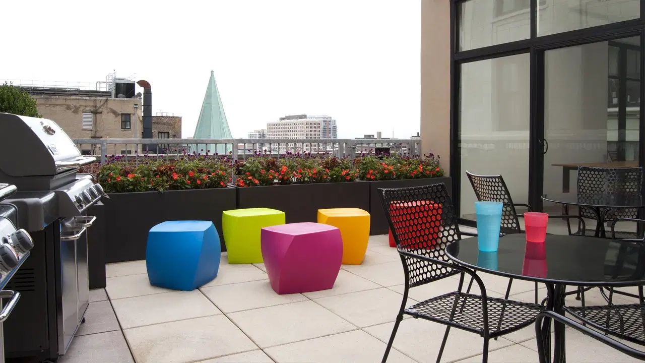 Infinite Chicago, Chicago – Common Area