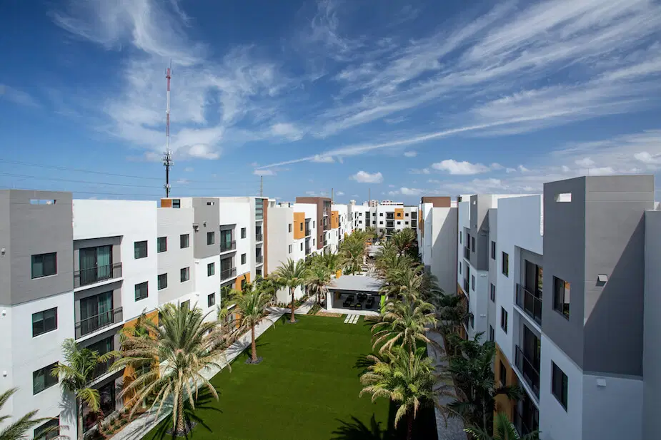 University Park, Boca Raton – Exterior