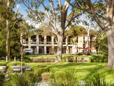 La Trobe University - Glenn College, Melbourne – Exterior