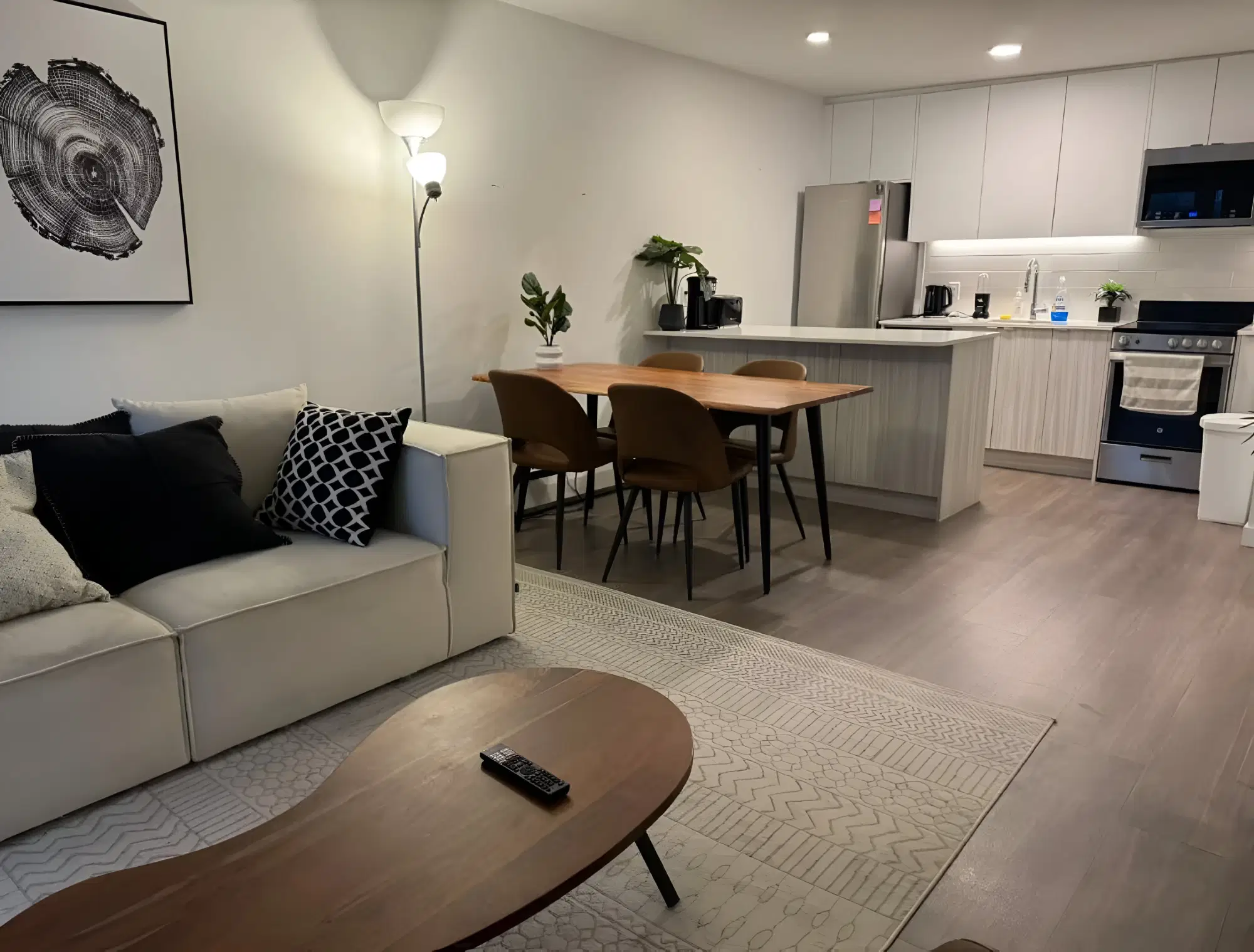 4655 Main Street, Vancouver – Kitchen
