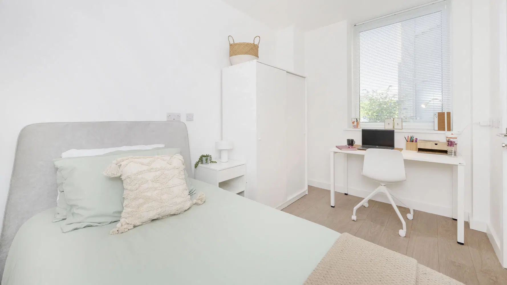 Aire, Stoke-on-Trent – Twodio