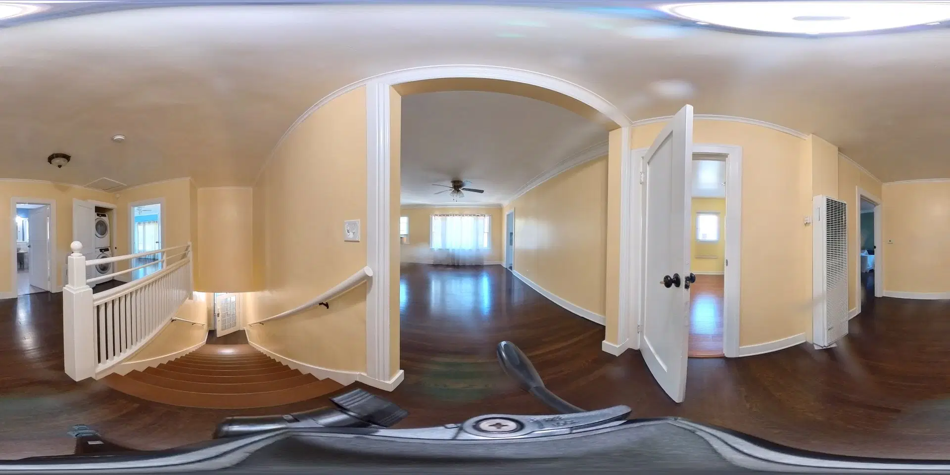 St. James, Los Angeles – 4 Bedroom 2 Bathroom Apartment