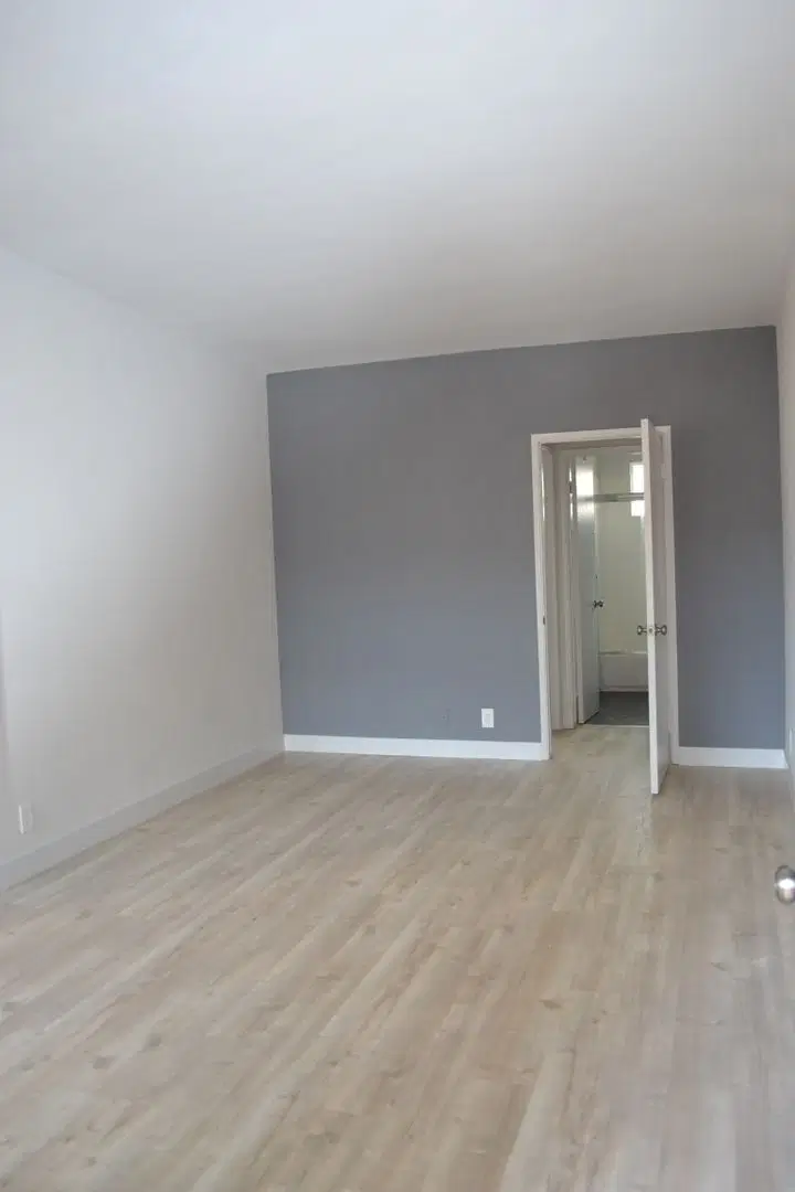 The Jewel, Los Angeles – 2 Bedroom 1 Bathroom Apartment