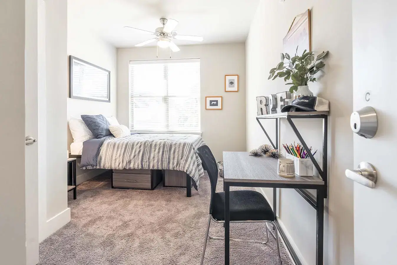 The Standard, Austin – Fulton Room in 5 Bedroom 5 Bathroom