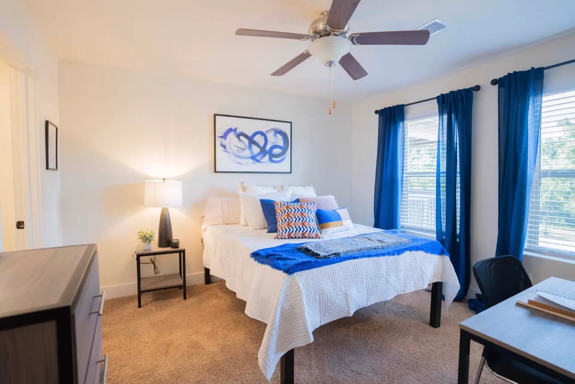 The Cottages at Illinois, Champaign – Milledge A Room in 3 Bedroom 3 Bathroom