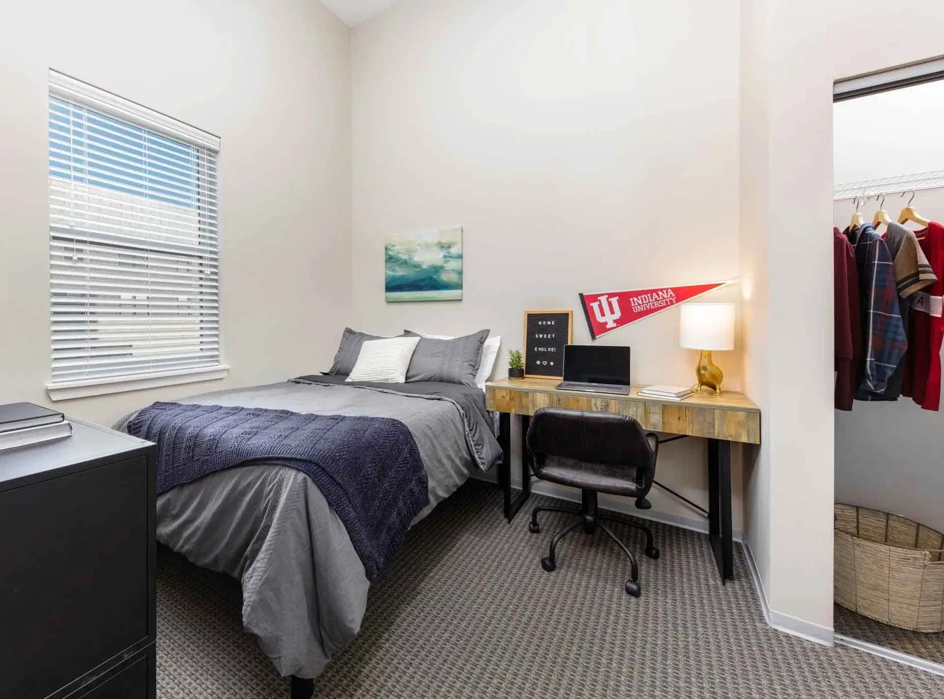 Evolve Bloomington, Bloomington – 4x4 Terrace Room in 4 Bedroom 4 Bathroom