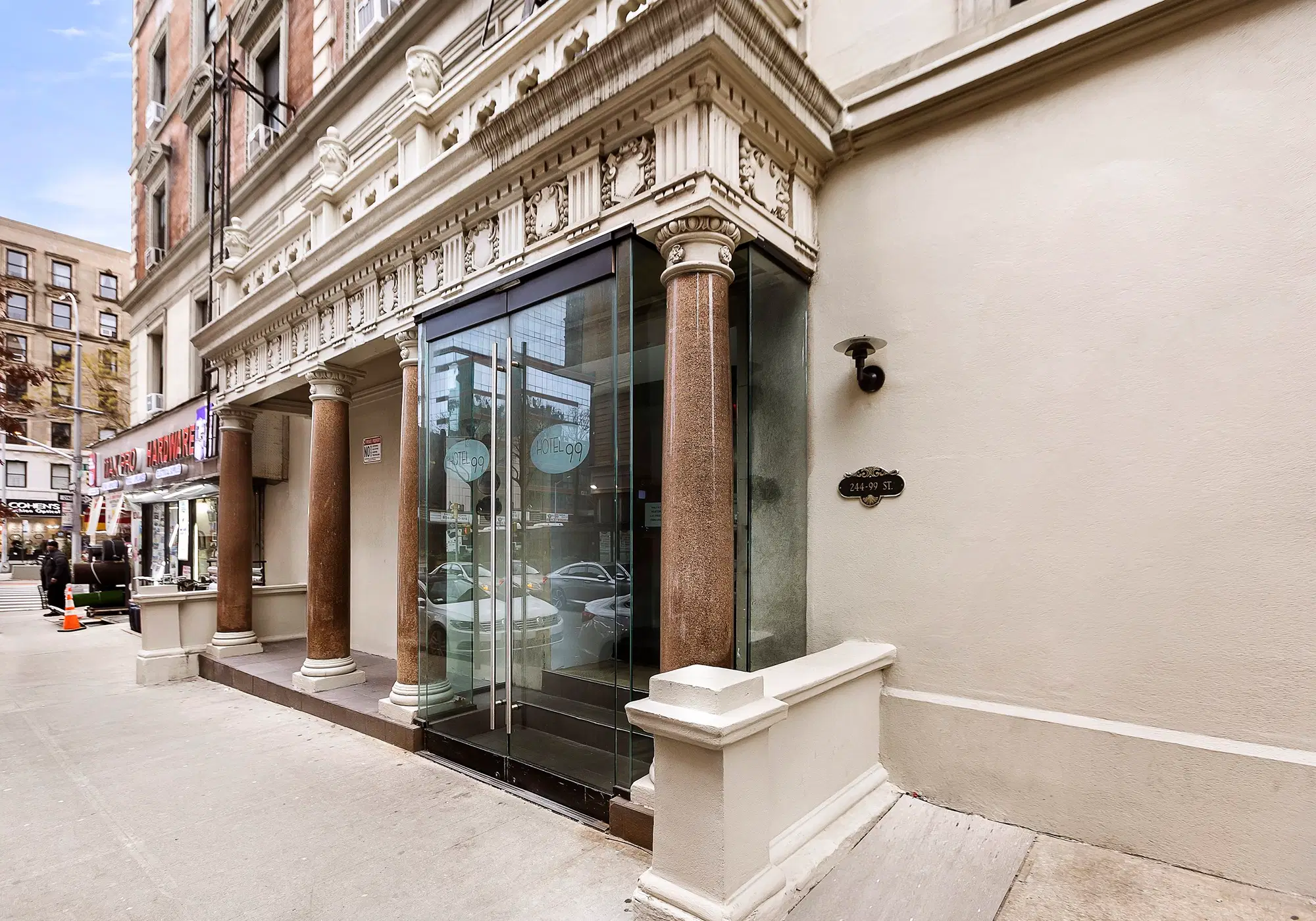 UWS Hotel, New York – Exterior