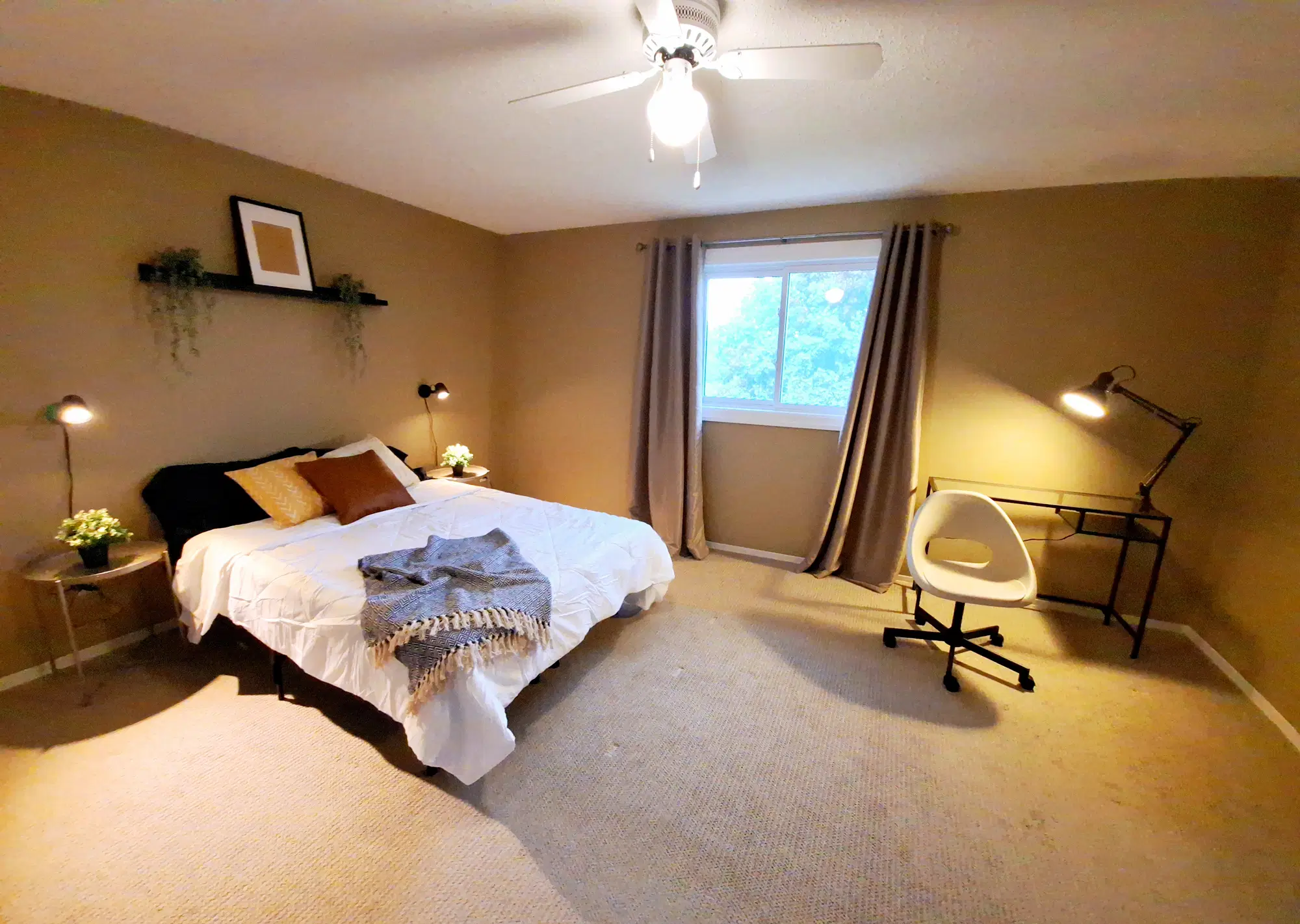 100 Old Meadow Lane, Waterloo – Dogwood - Master Bedroom( 1 Bed 1 Bath )