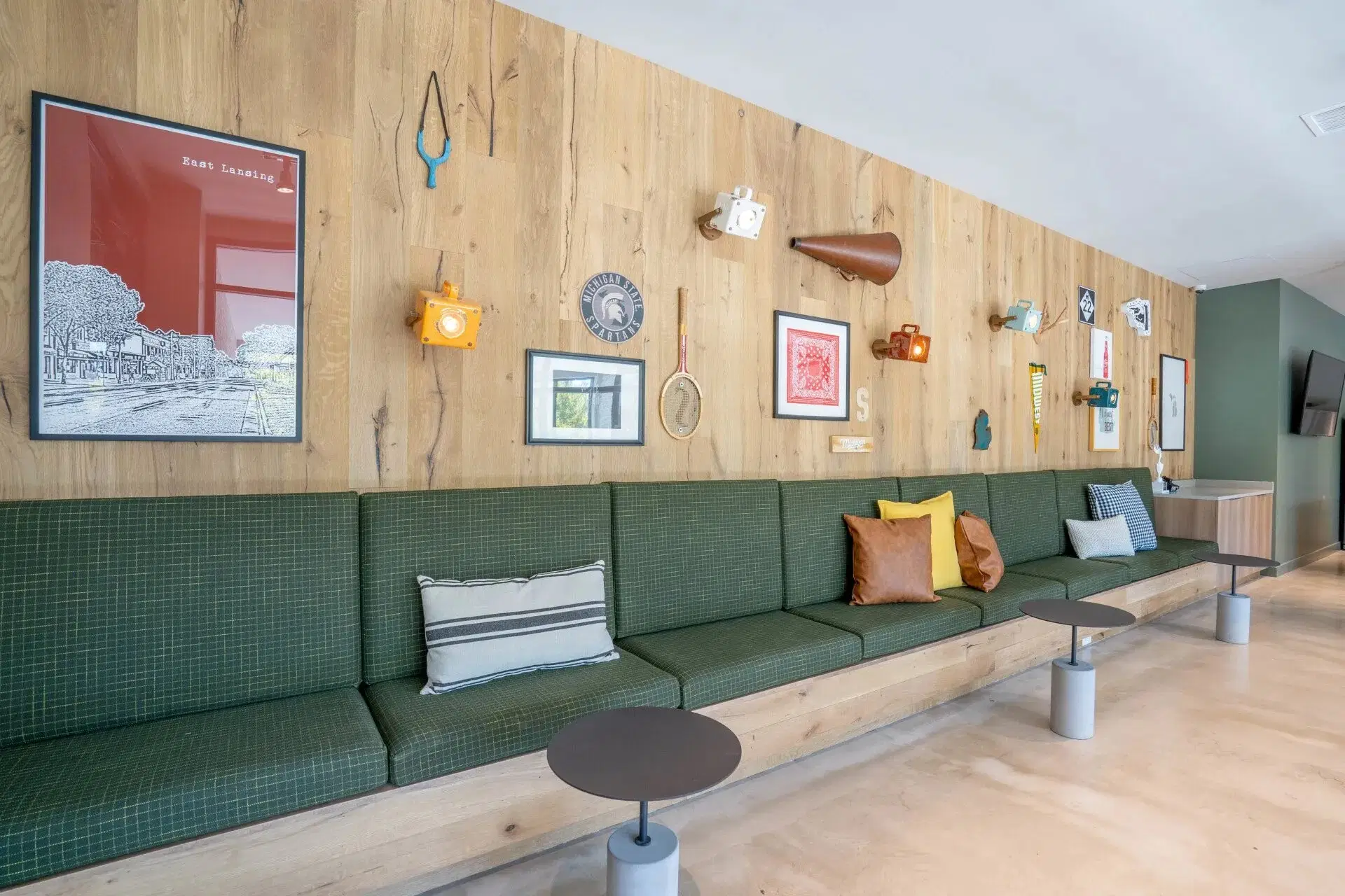 Landmark On Grand River, East Lansing – Common Area