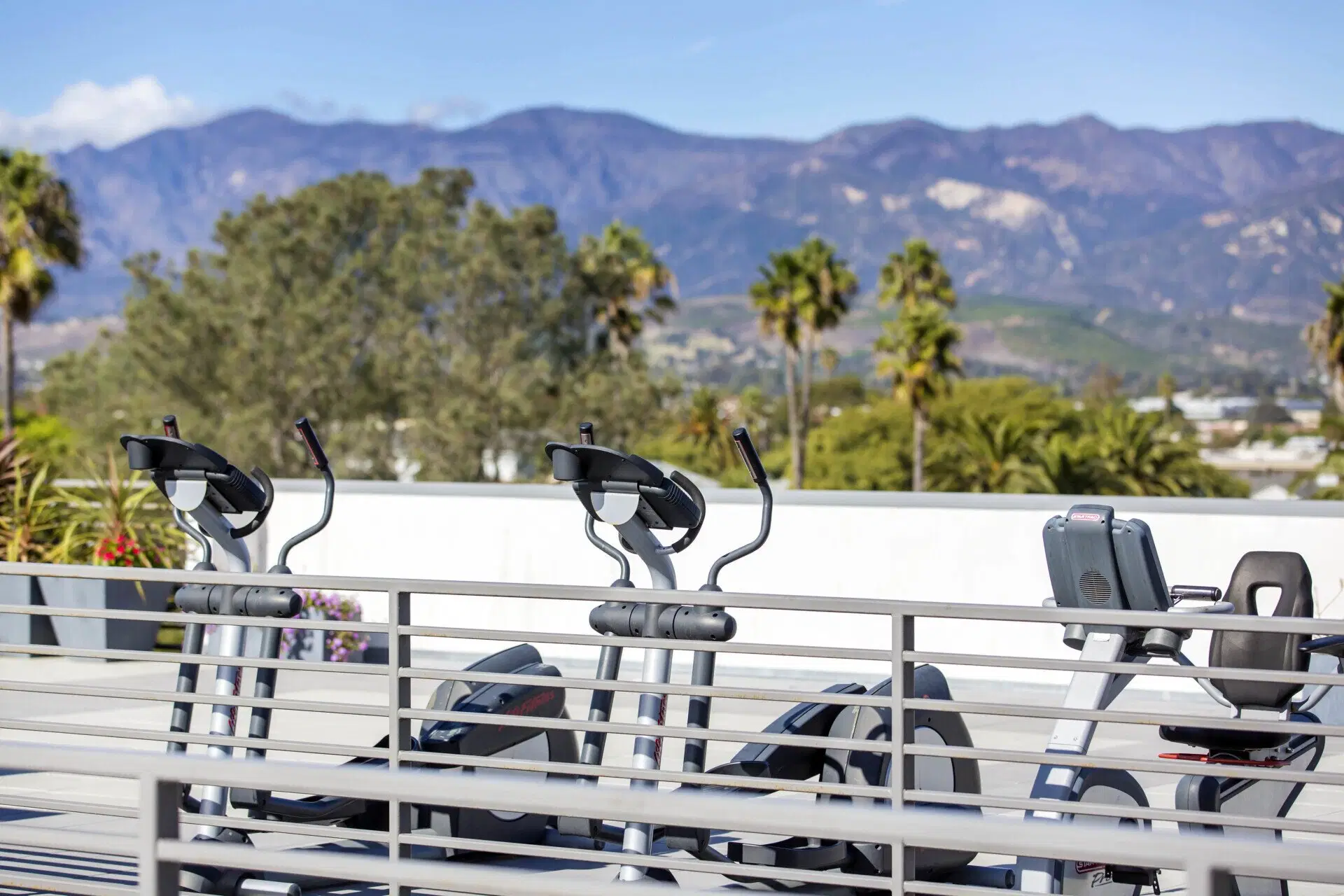 Icon, Goleta – Amenities
