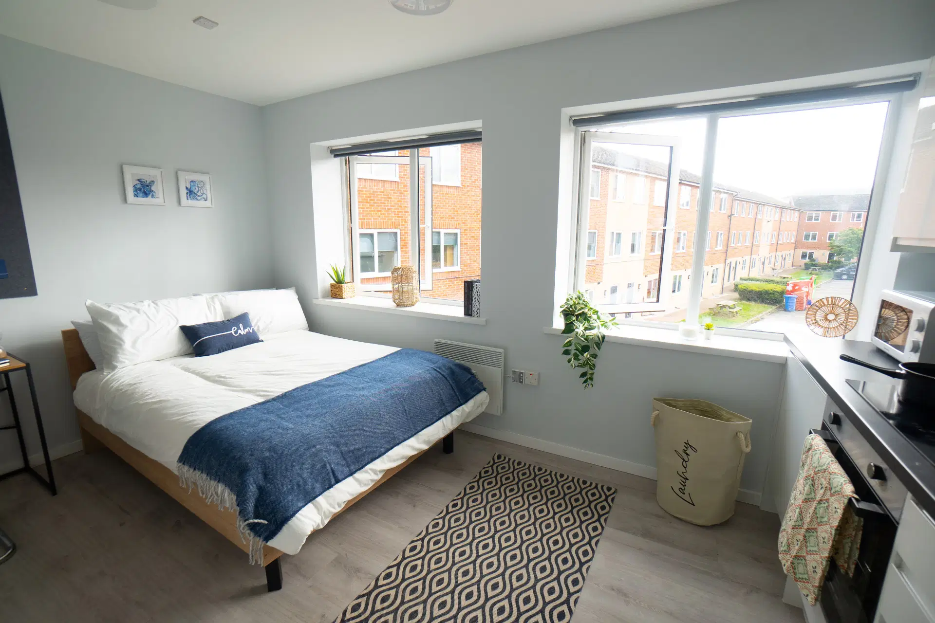 Madison Gardens, Nottingham – Bronze Studio