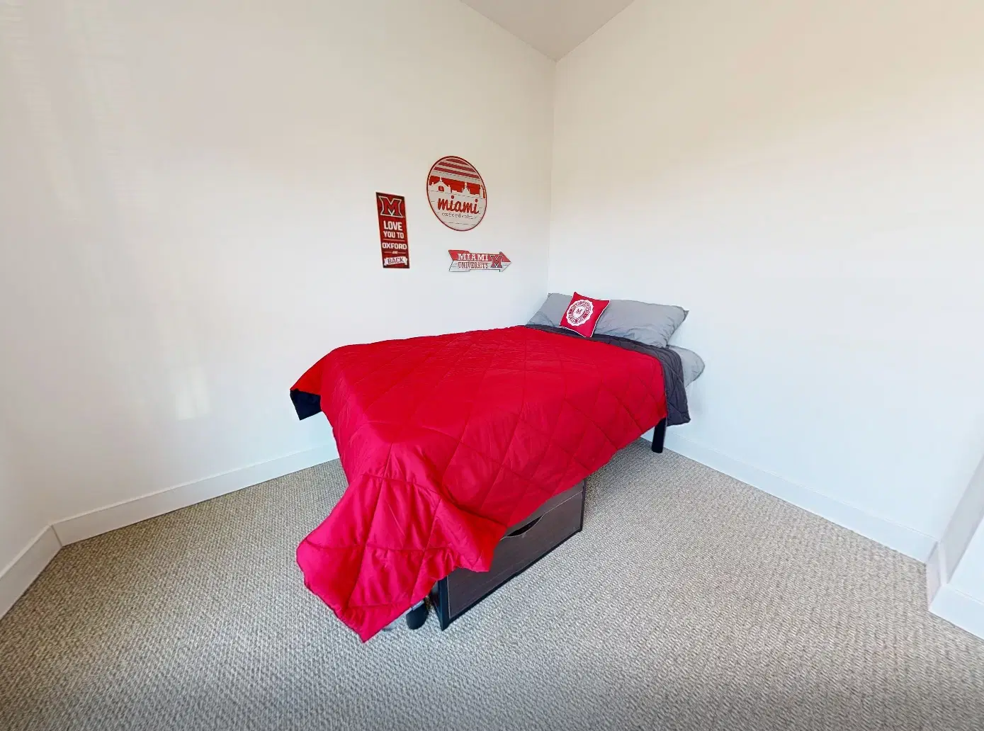 Miami Preserve, Oxford – Room in 4 Bedroom 4 Bathroom | 4X4