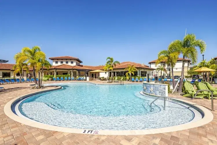 The Reef Student Living, Fort Myers – Exterior