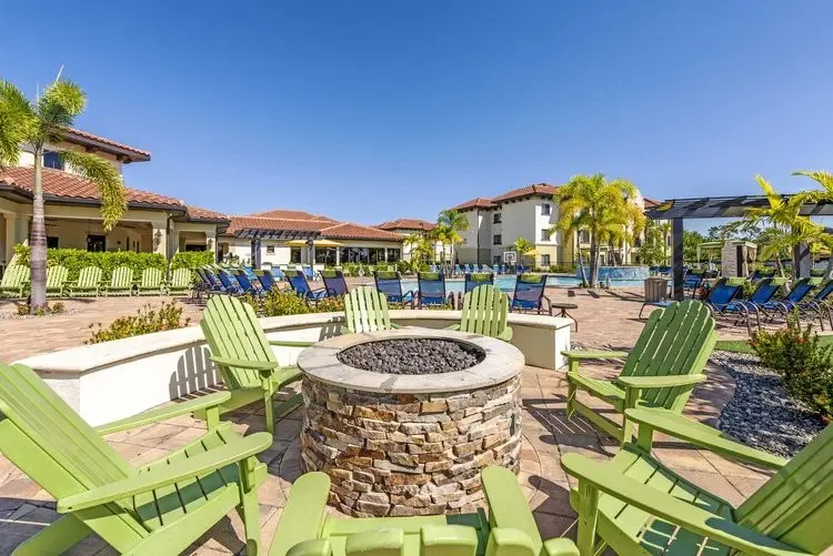 The Reef Student Living, Fort Myers – Exterior