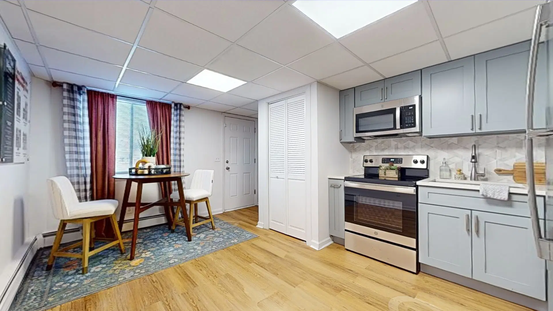 The Den (Hunting Lodge & Cedar Ridge), Willington – Kitchen