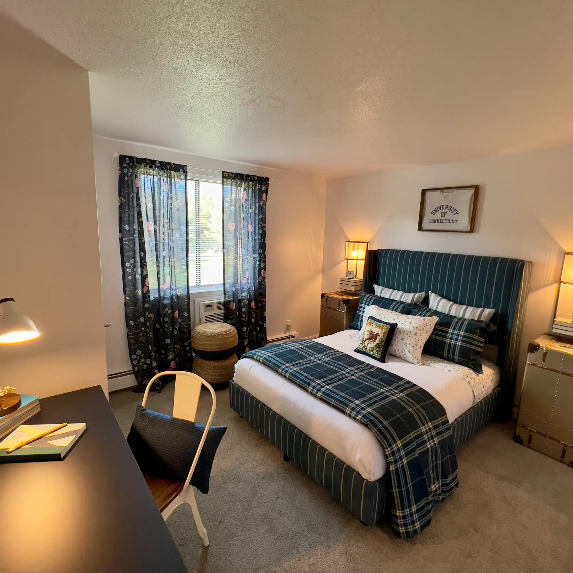 The Den (Hunting Lodge & Cedar Ridge), Willington