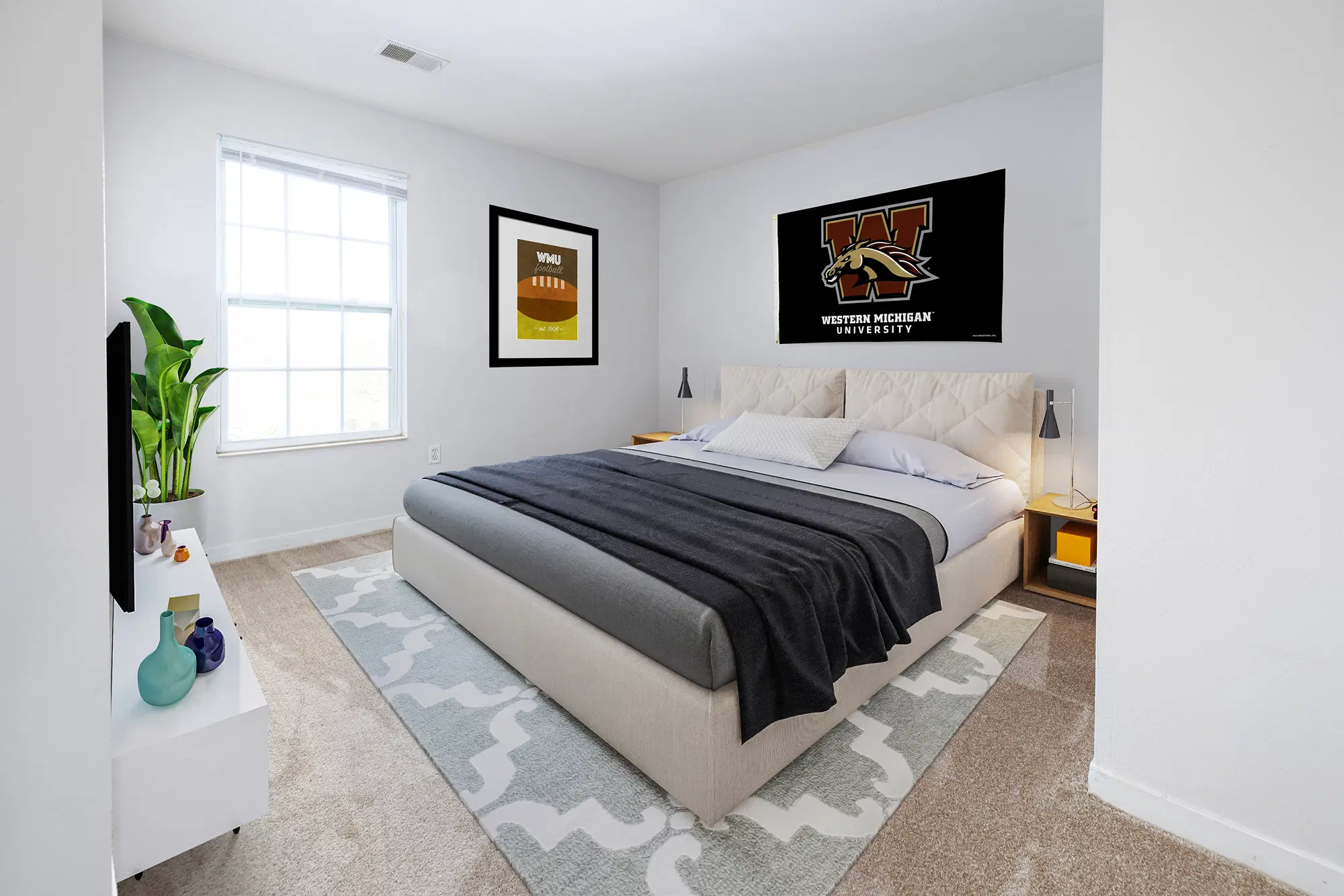 The Tate On Howard, Kalamazoo – Bedroom