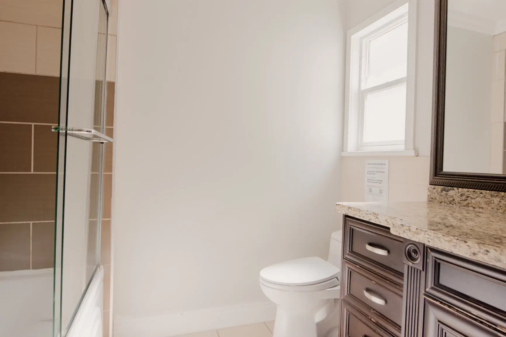 6170 Rumble St, Vancouver – Bathroom