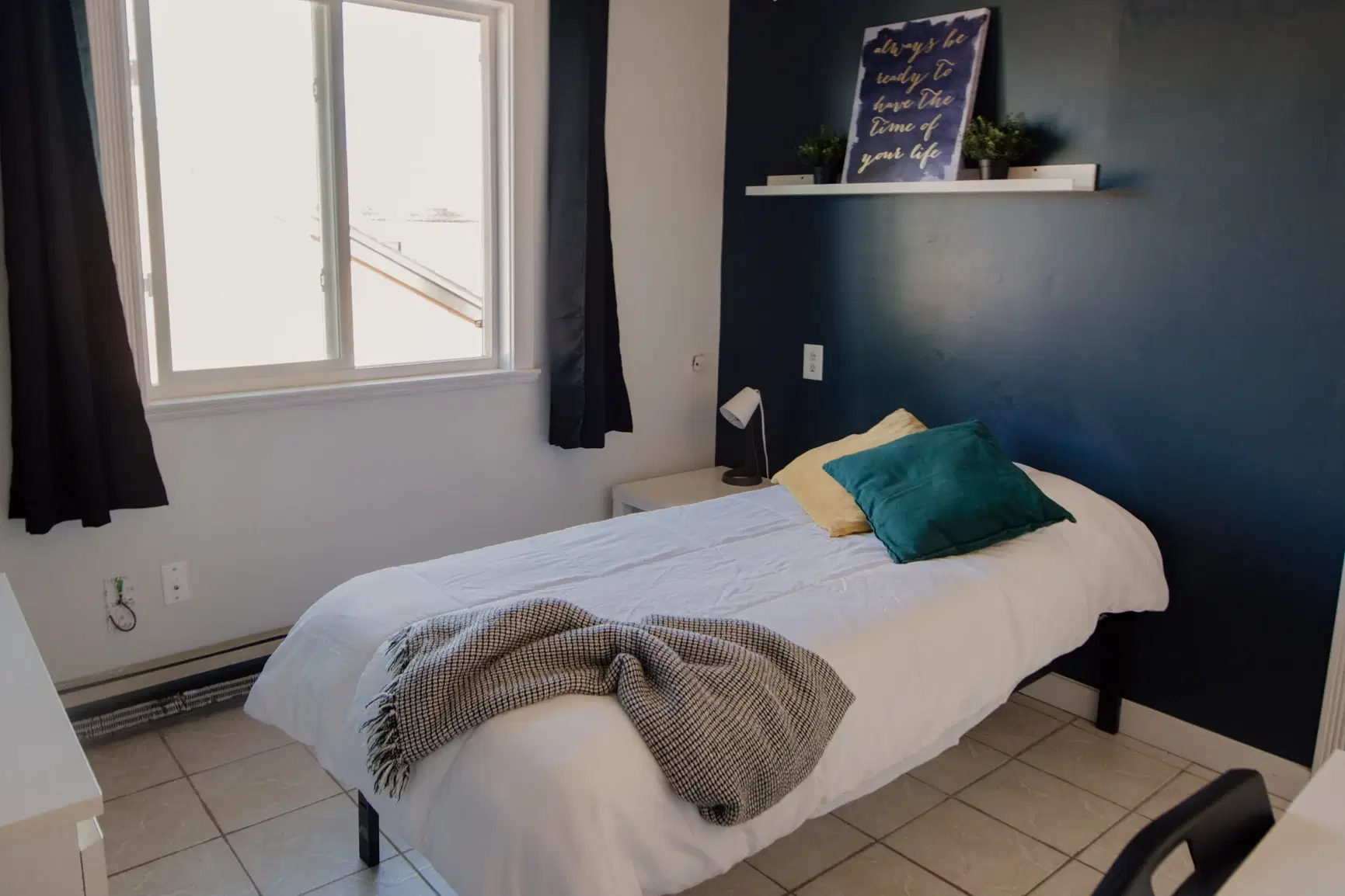 6170 Rumble St, Vancouver – Duncan Room (1 Bed 1 Bath)