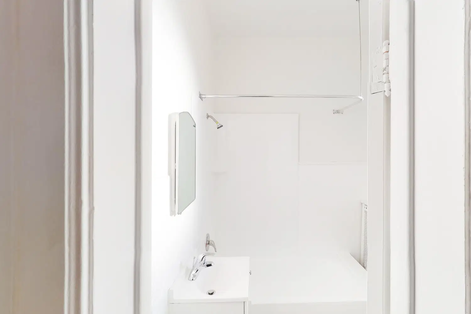 5120 S. Hyde Park Boulevard, Chicago – 2 Bedroom - 1.5 Bathroom