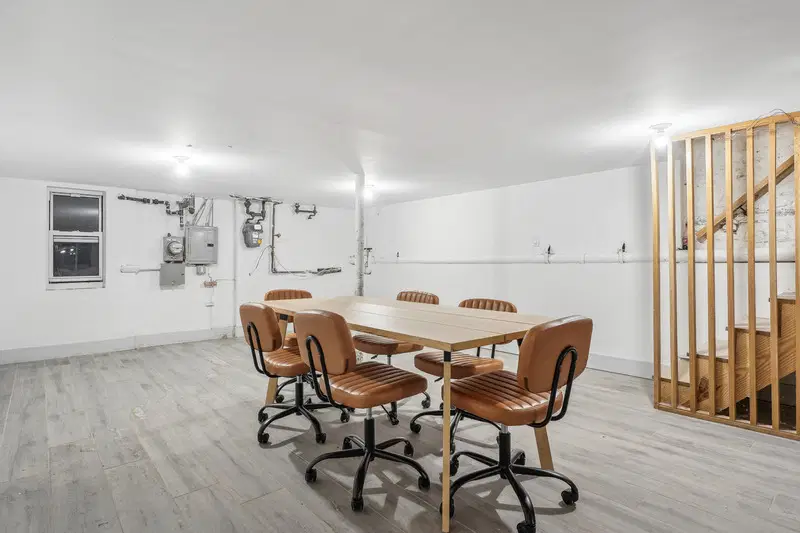 Agate Brooklyn Home, New York – Common Area