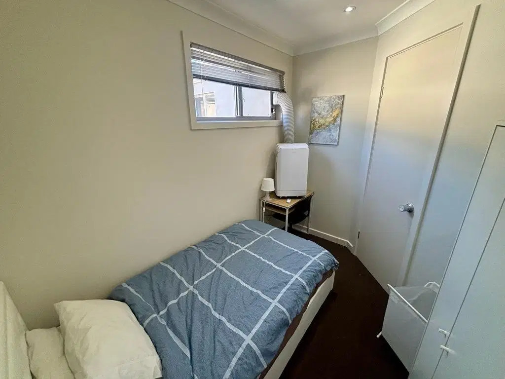 Room in a 7 Bedroom Apartment, 2/1A Pedlar Street, Seaton, City of Charles Sturt, 5023 – Bedroom 3