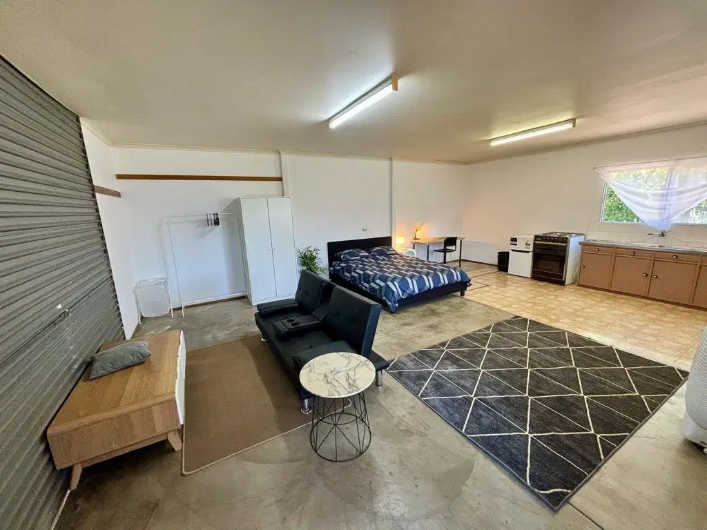 Room in a 5 Bedroom Apartment, 7 Third Avenue, Klemzig, City of Port Adelaide Enfield, 5087 – Room 5