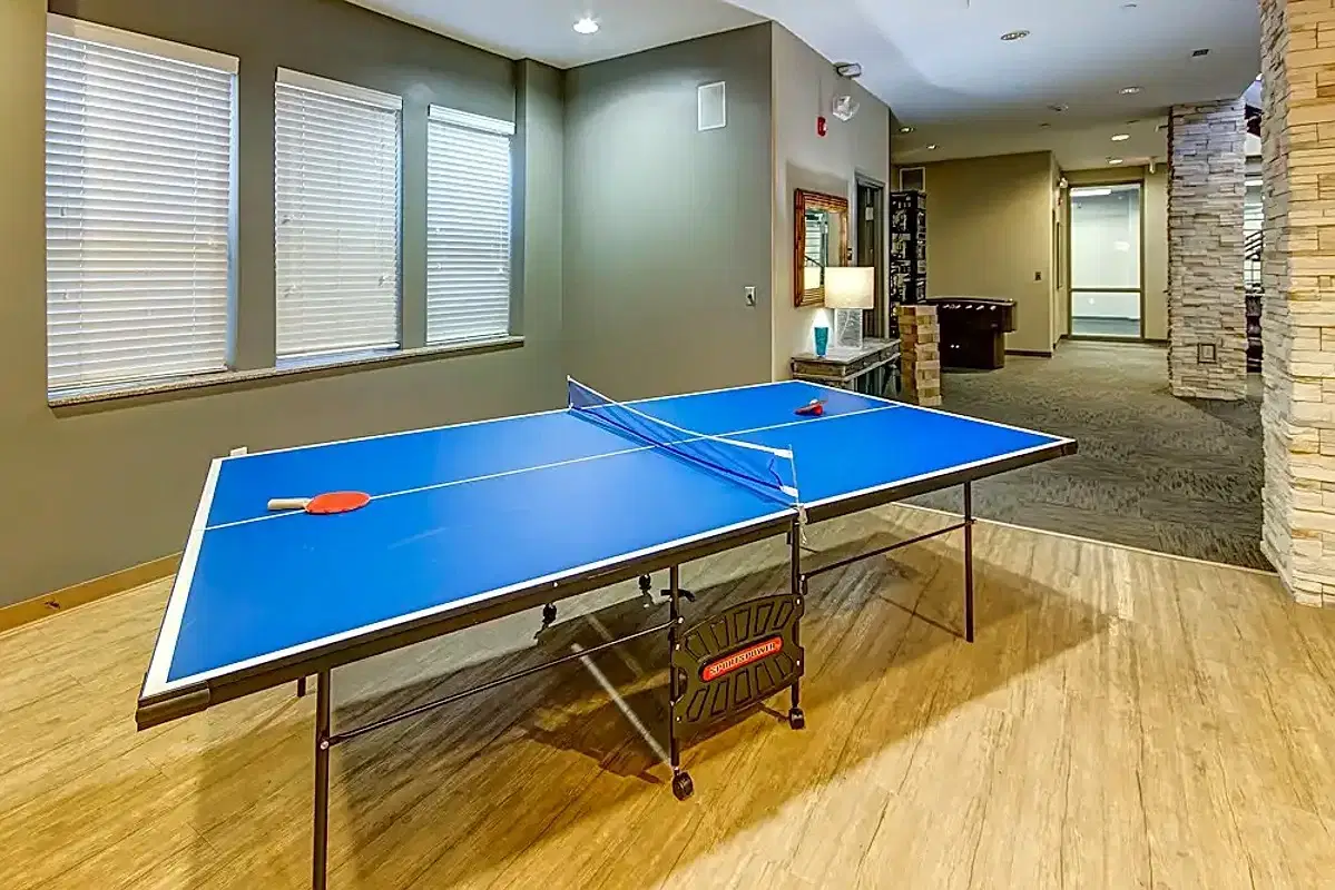 Uptown East Apartments, Valparaiso – Amenities
