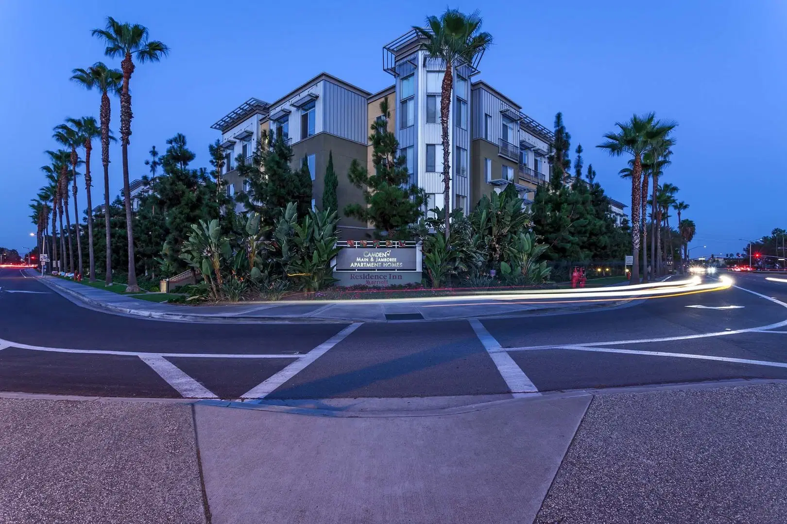 2801 Main St, Irvine – Exterior