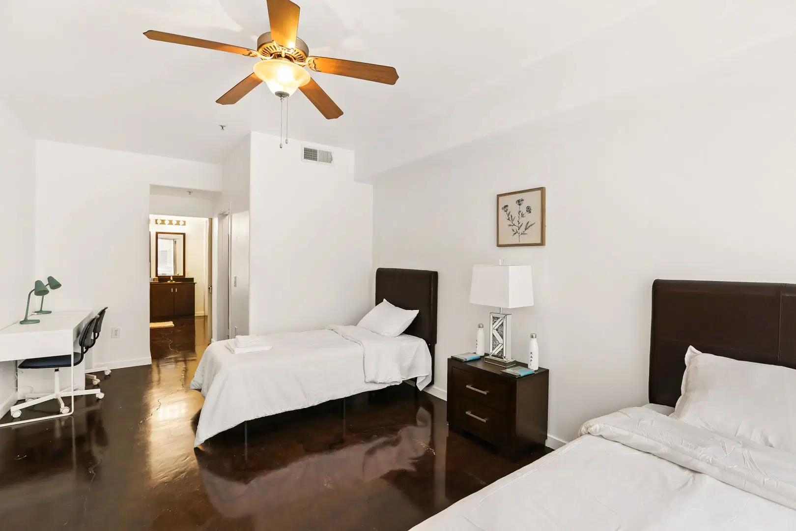 2801 Main St, Irvine – Private Room (2 Bed - 2 Bath)