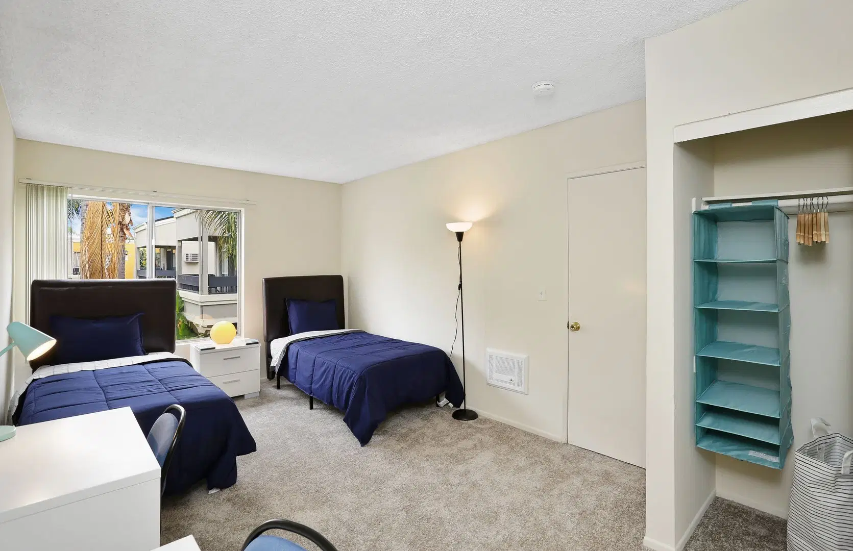2885 Fairview Road, Irvine – Shared Room (3 Bed - 2 Bath)