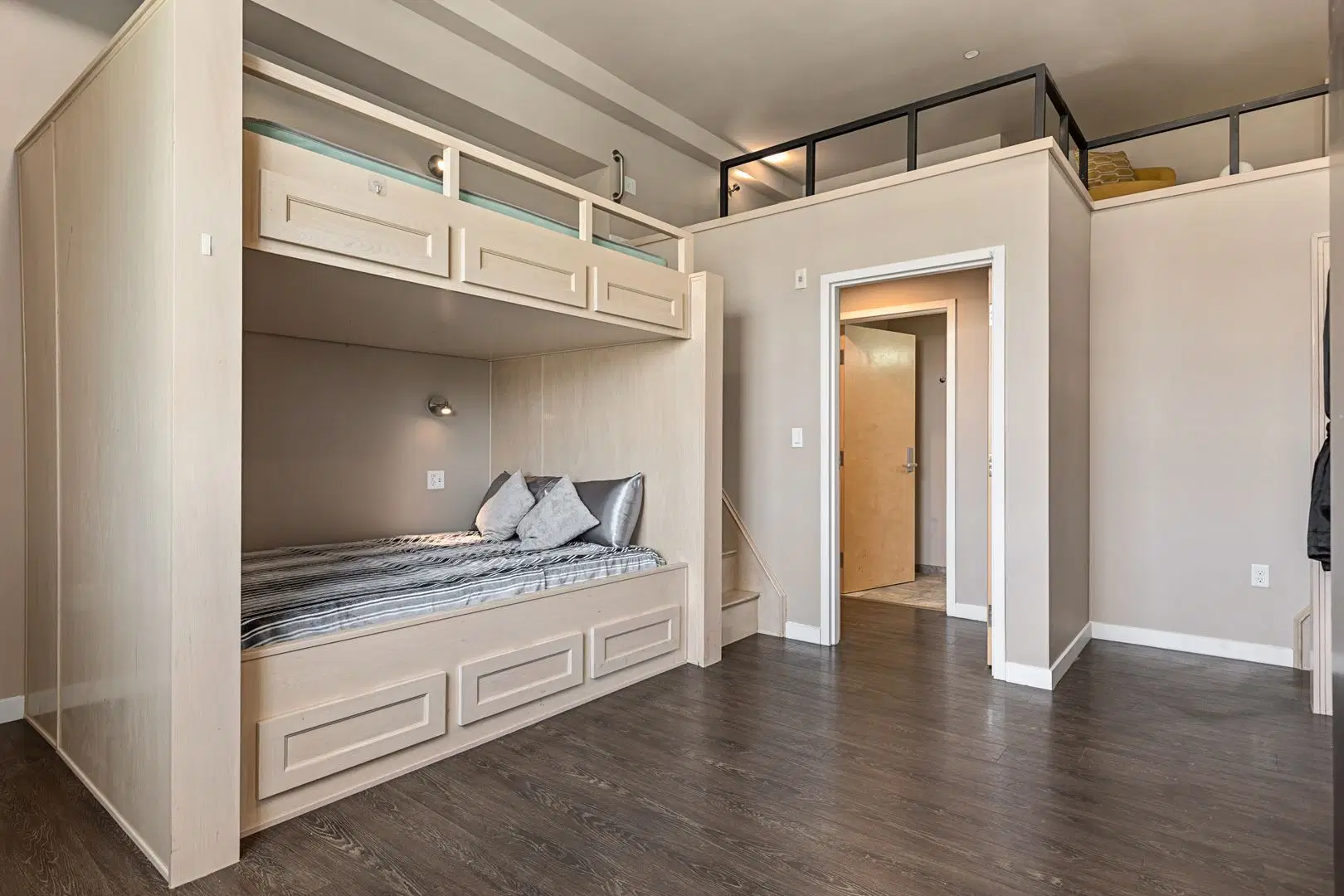 630 West 28th Street, Los Angeles