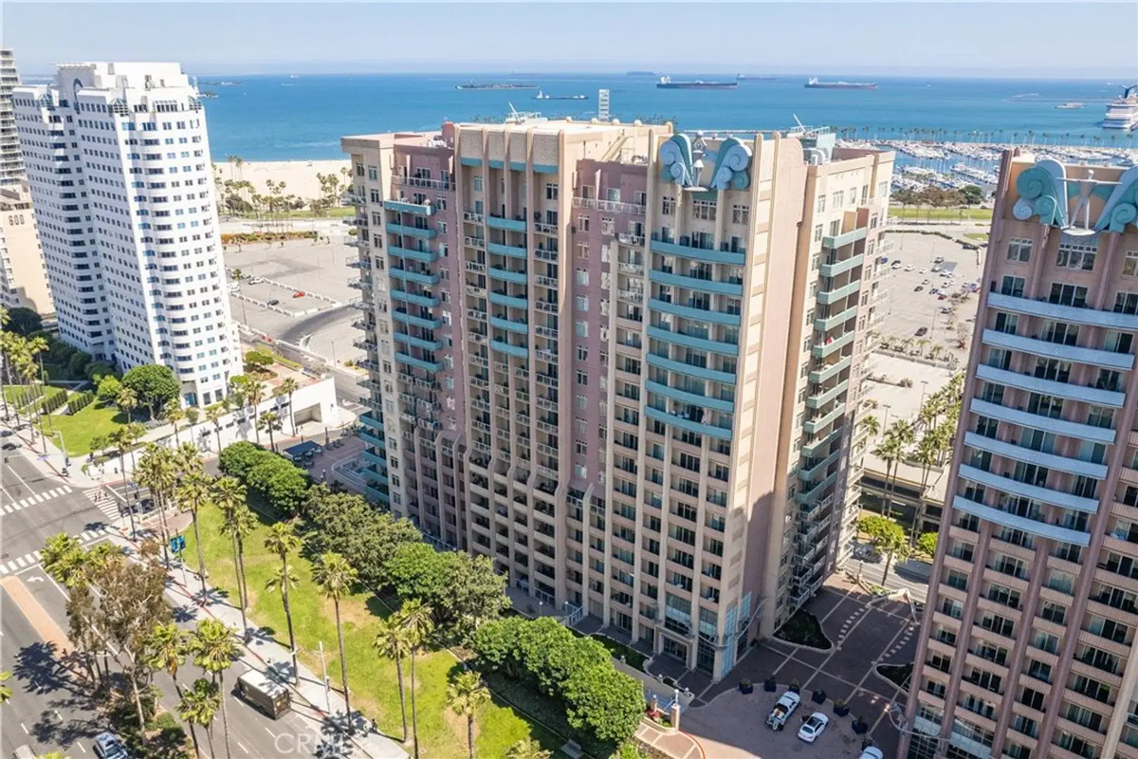 488 E Ocean Blvd, Long Beach – Exterior